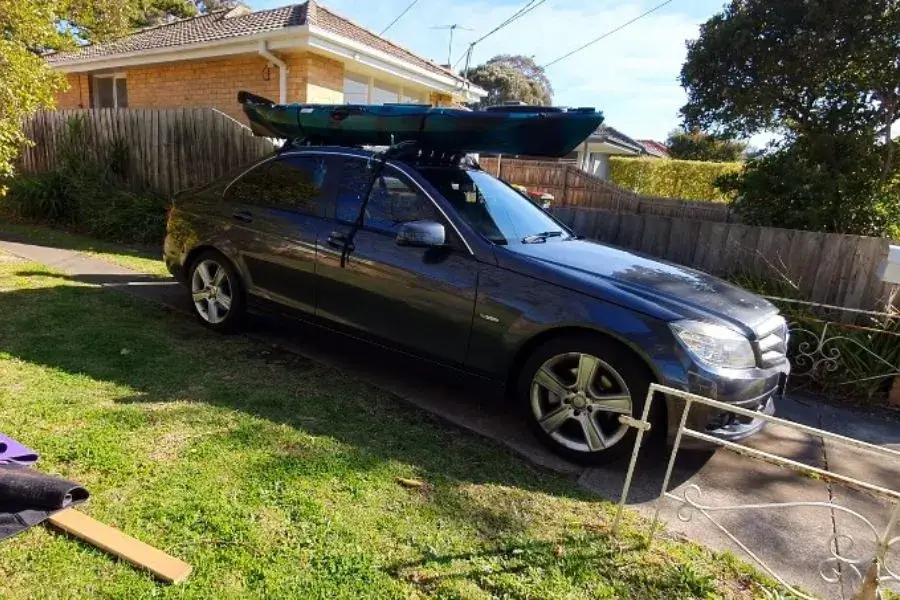 how to strap a kayak to a roof rack