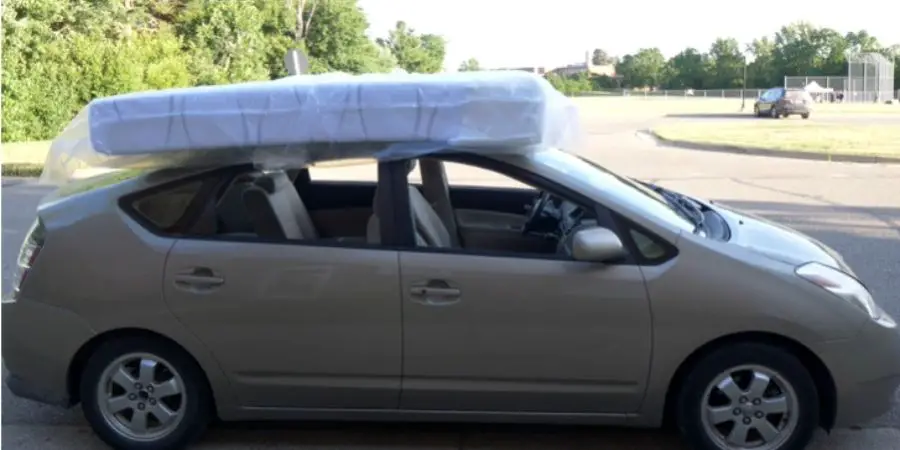 how to tie a mattress to a car roof rack
