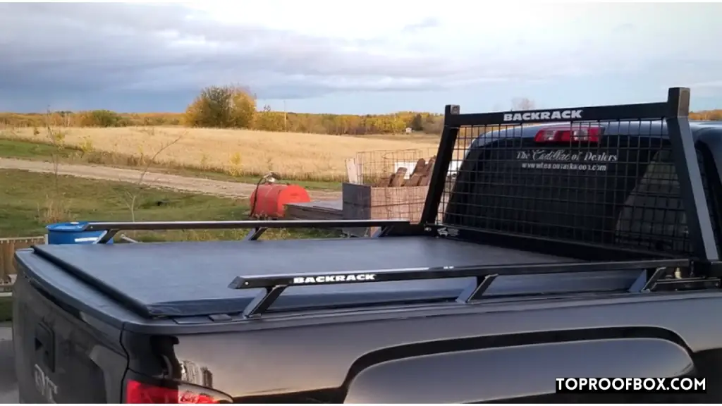 Things to Keep in Mind Before Purchasing a Tonneau Cover with a BackRack