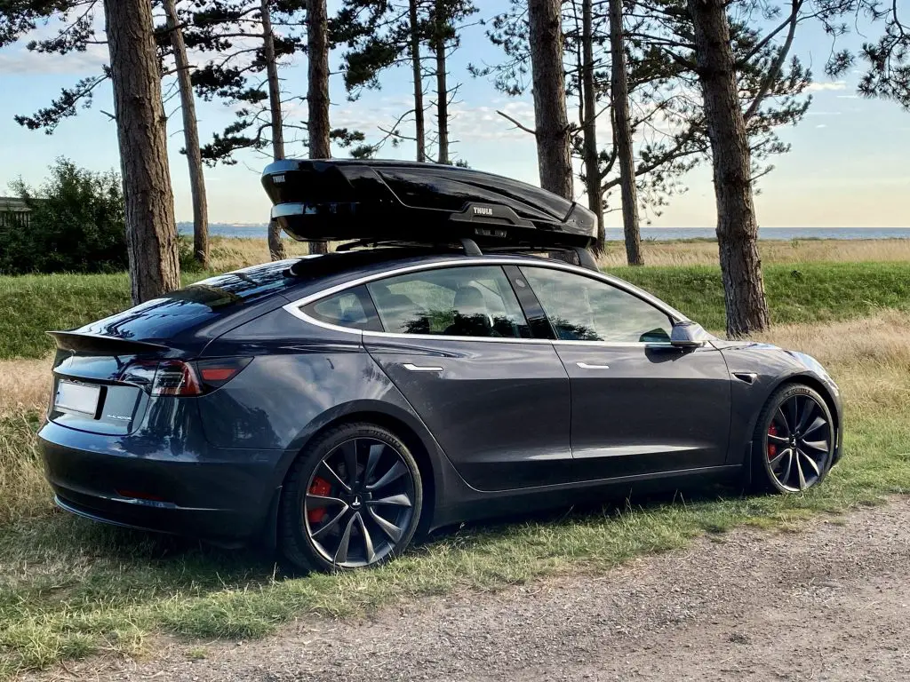 Best Roof Box for Tesla Model 3